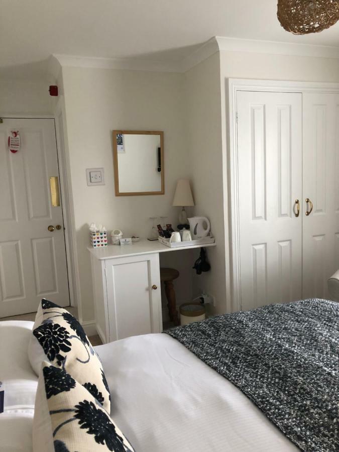 بيمبروك Rosedene Guest House المظهر الخارجي الصورة