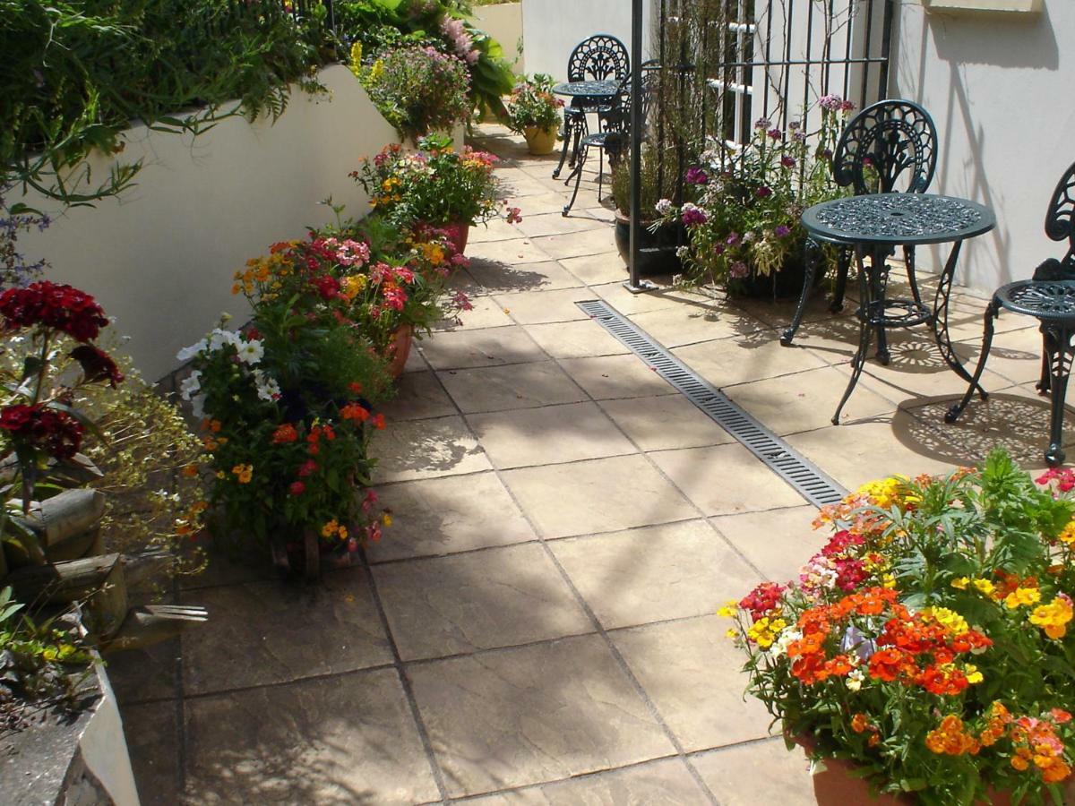بيمبروك Rosedene Guest House المظهر الخارجي الصورة